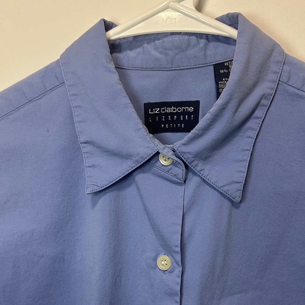 Liz Claiborne Light Blue Casual Button-Down Shirt - Petite Small